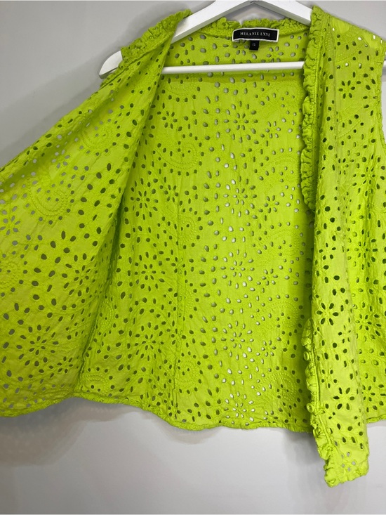 Melanie Lyne Tops - EUC - 100% Cotton Melanie Lynne Neon Green Eyelet Button-Front Camisole Top